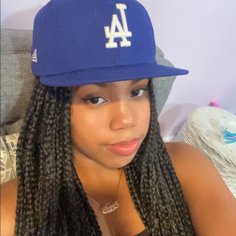 Meet your Posher, Natalie